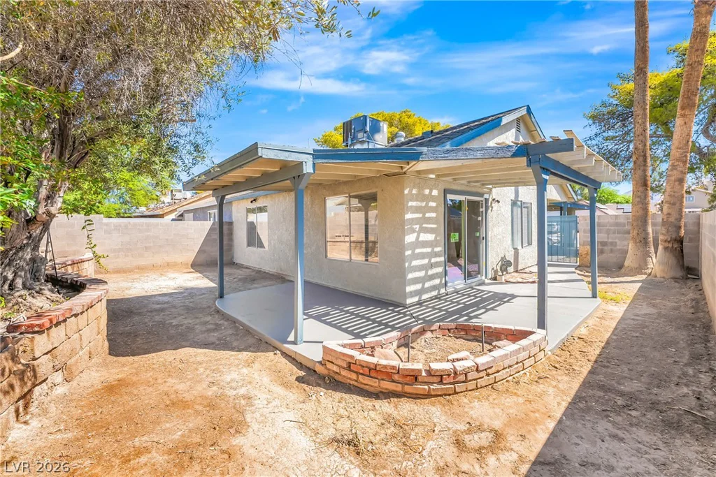 1915 Winterwood, Las Vegas, NV 89142