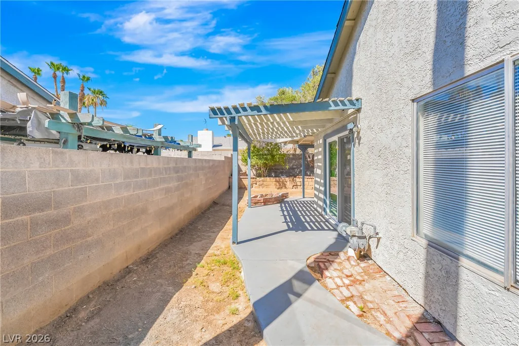 1915 Winterwood, Las Vegas, NV 89142