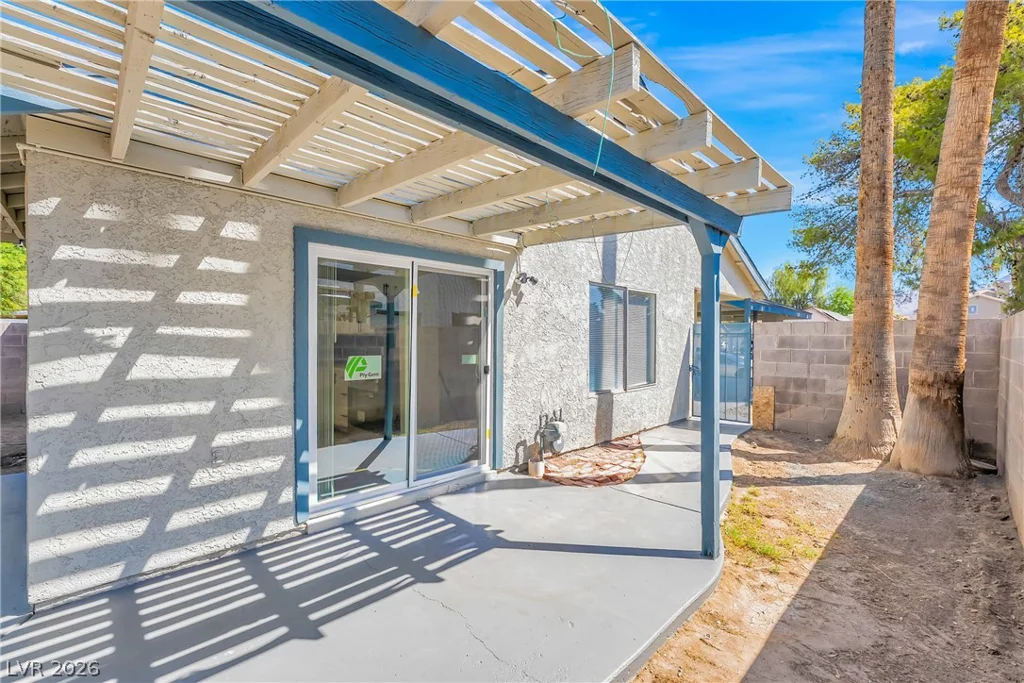1915 Winterwood, Las Vegas, NV 89142