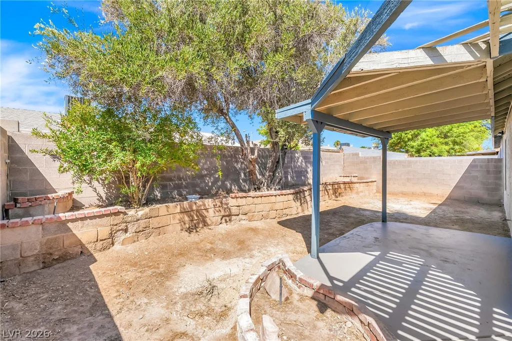 1915 Winterwood, Las Vegas, NV 89142