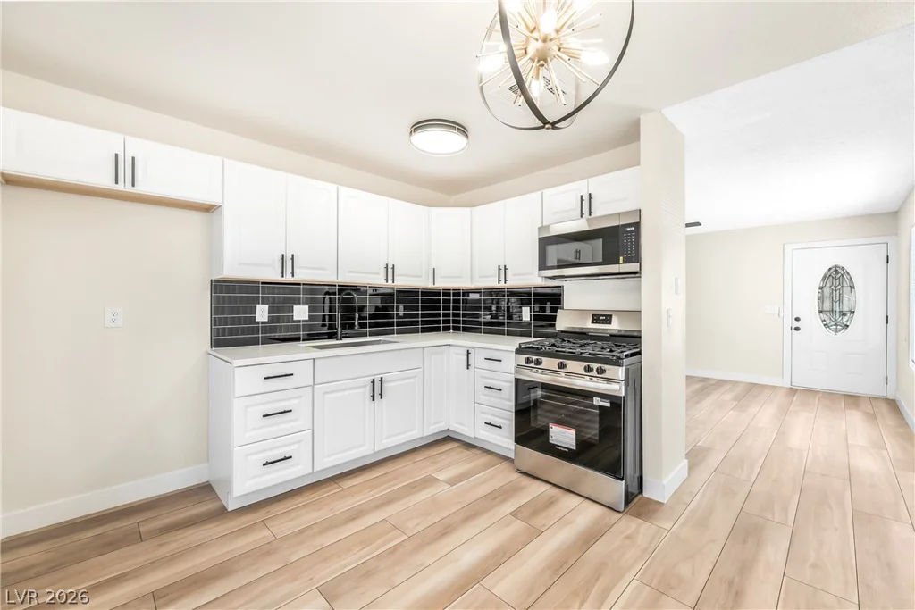 1915 Winterwood, Las Vegas, NV 89142