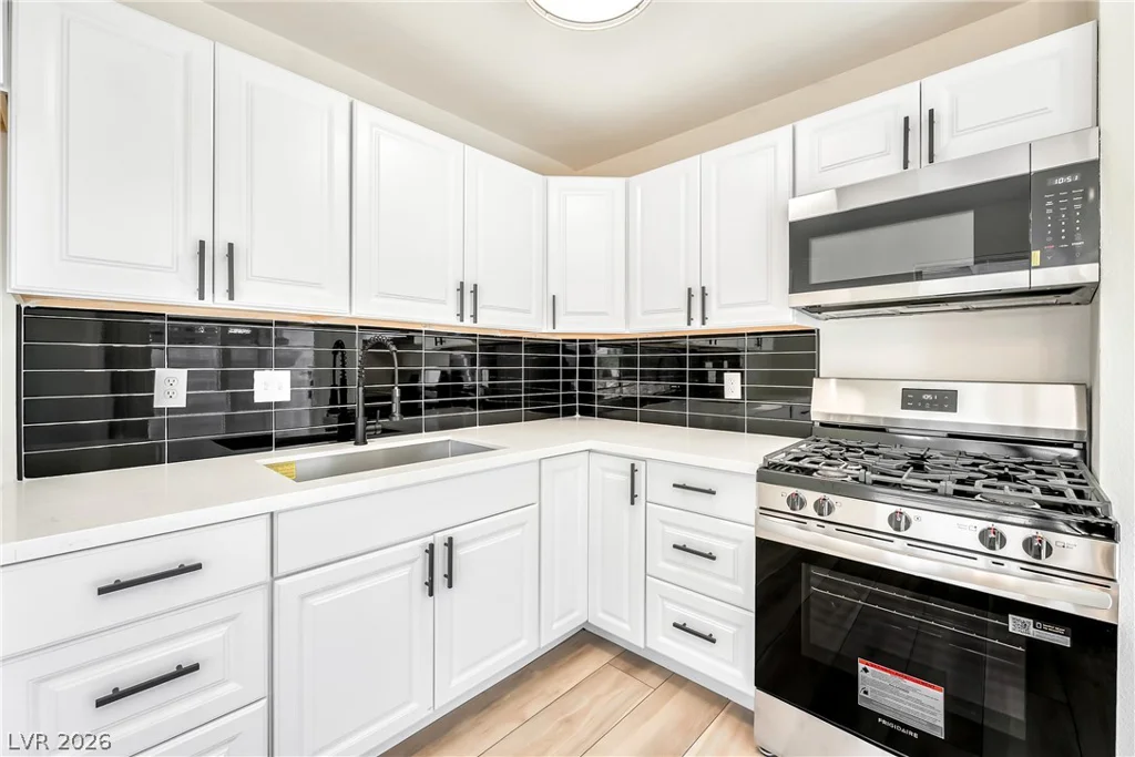1915 Winterwood, Las Vegas, NV 89142