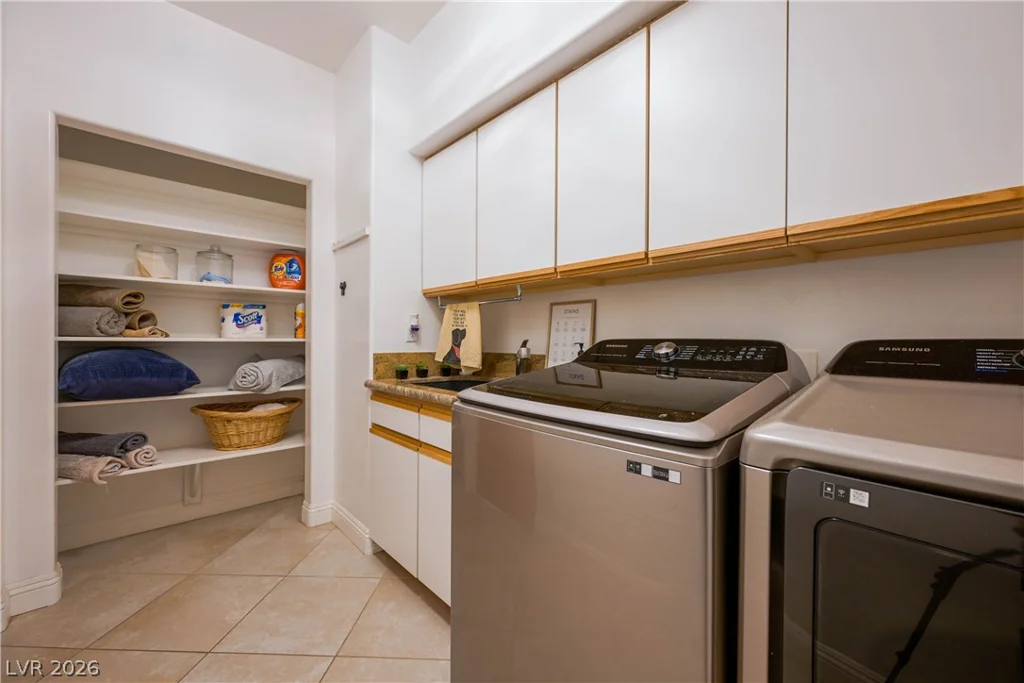 8865 El Campo Grande, Las Vegas, NV 89149