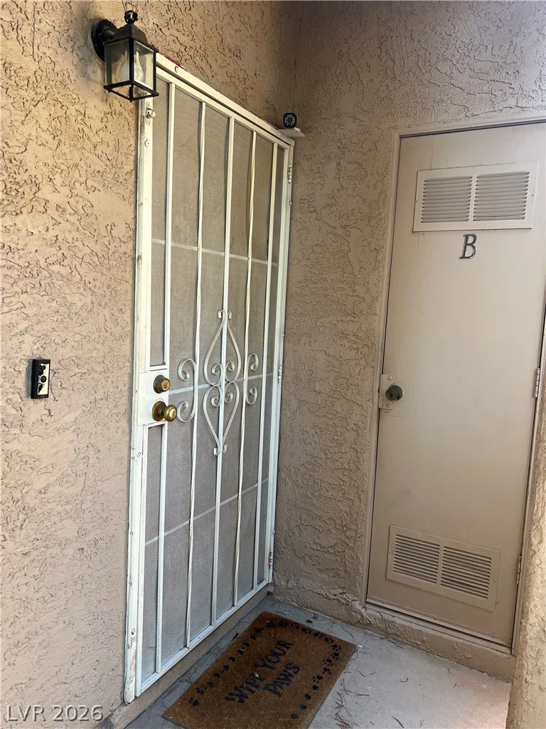 5576 Rochelle, Las Vegas, NV 89103