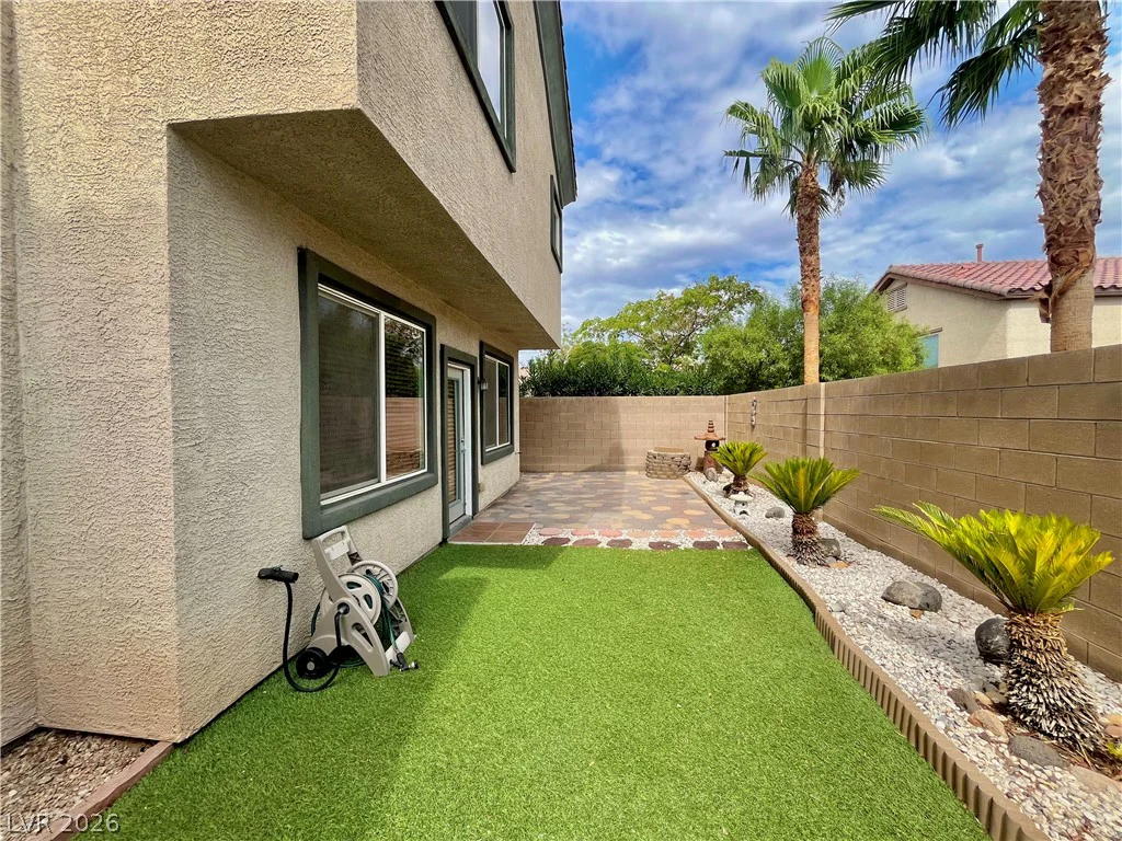292 Soggy Ruff, Las Vegas, NV 89148