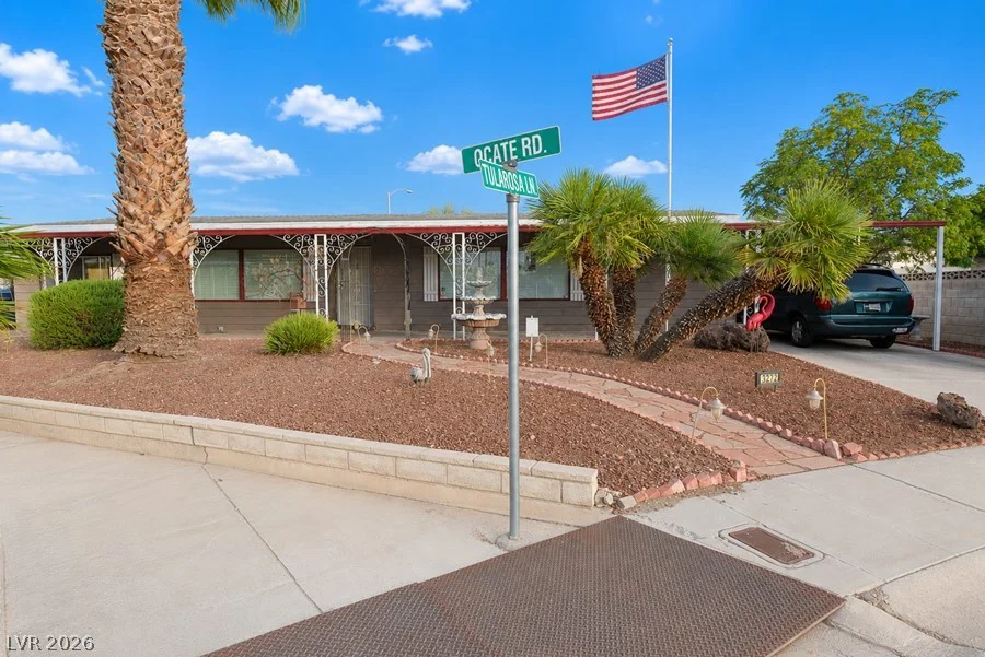 3272 Tularosa, Las Vegas, NV 89122