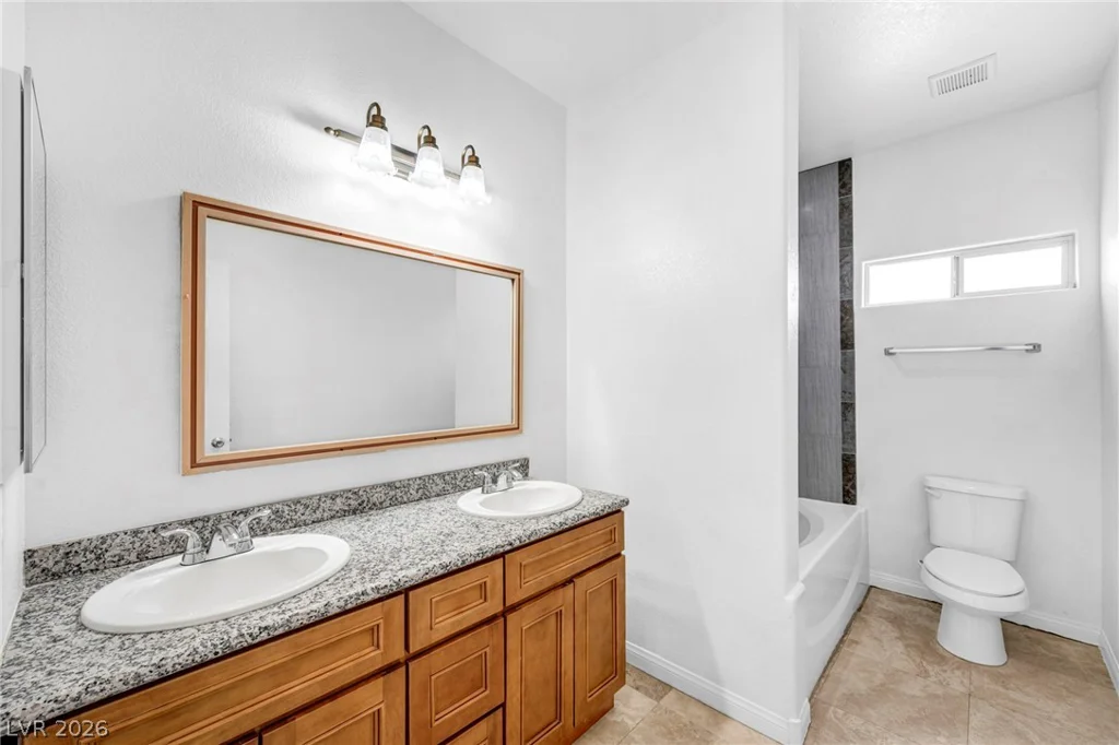 4895 Baltimore, Las Vegas, NV 89104