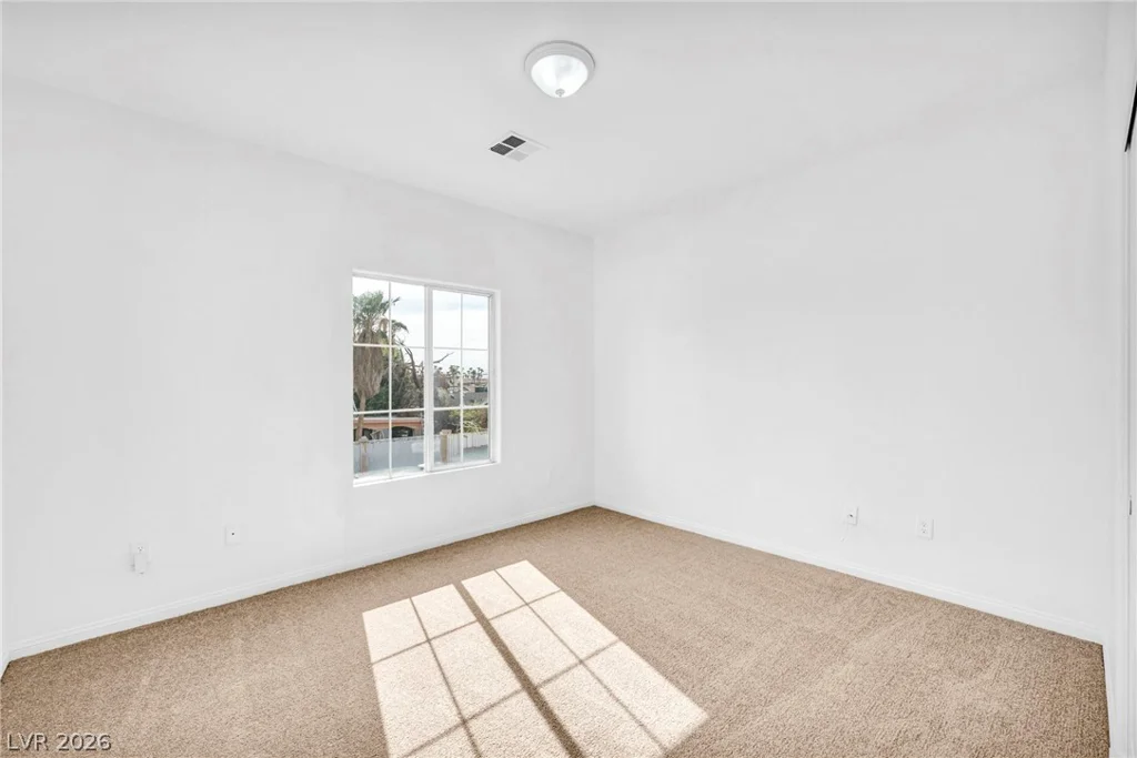 4895 Baltimore, Las Vegas, NV 89104