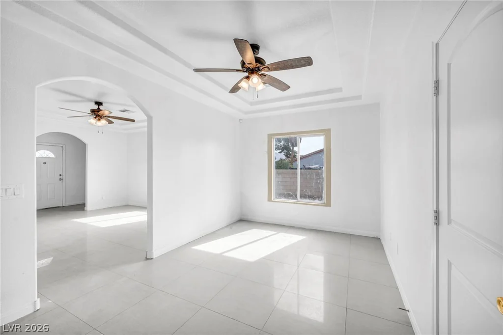 4895 Baltimore, Las Vegas, NV 89104