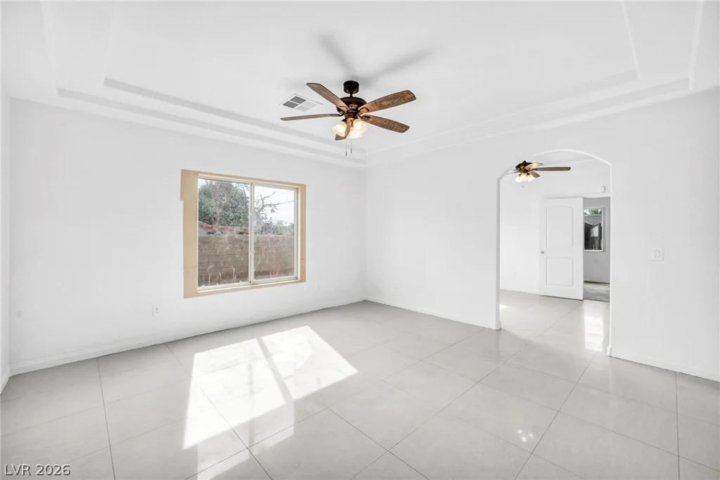 4895 Baltimore, Las Vegas, NV 89104