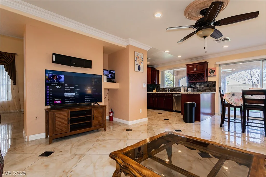 4346 Golden Ring, Las Vegas, NV 89147