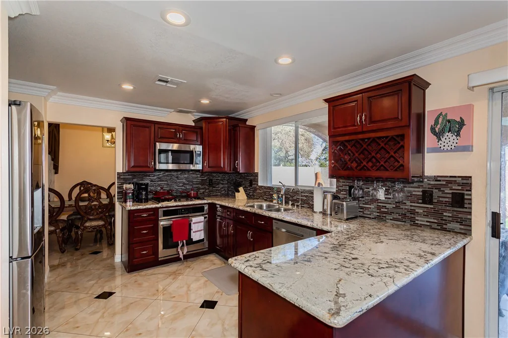 4346 Golden Ring, Las Vegas, NV 89147
