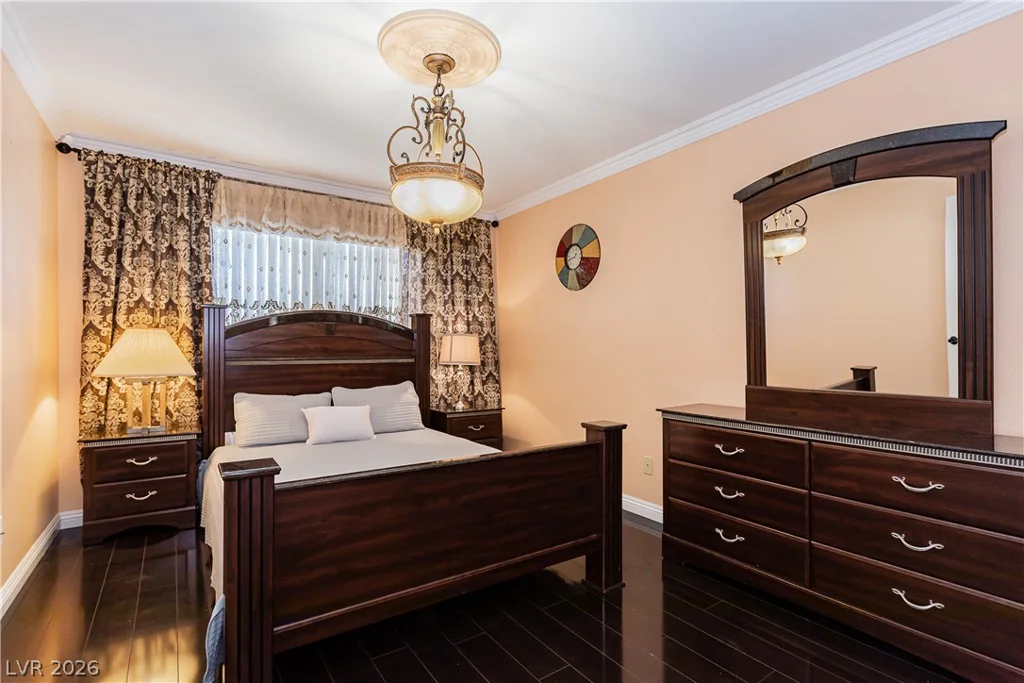 4346 Golden Ring, Las Vegas, NV 89147