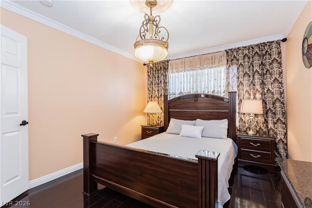 4346 Golden Ring, Las Vegas, NV 89147