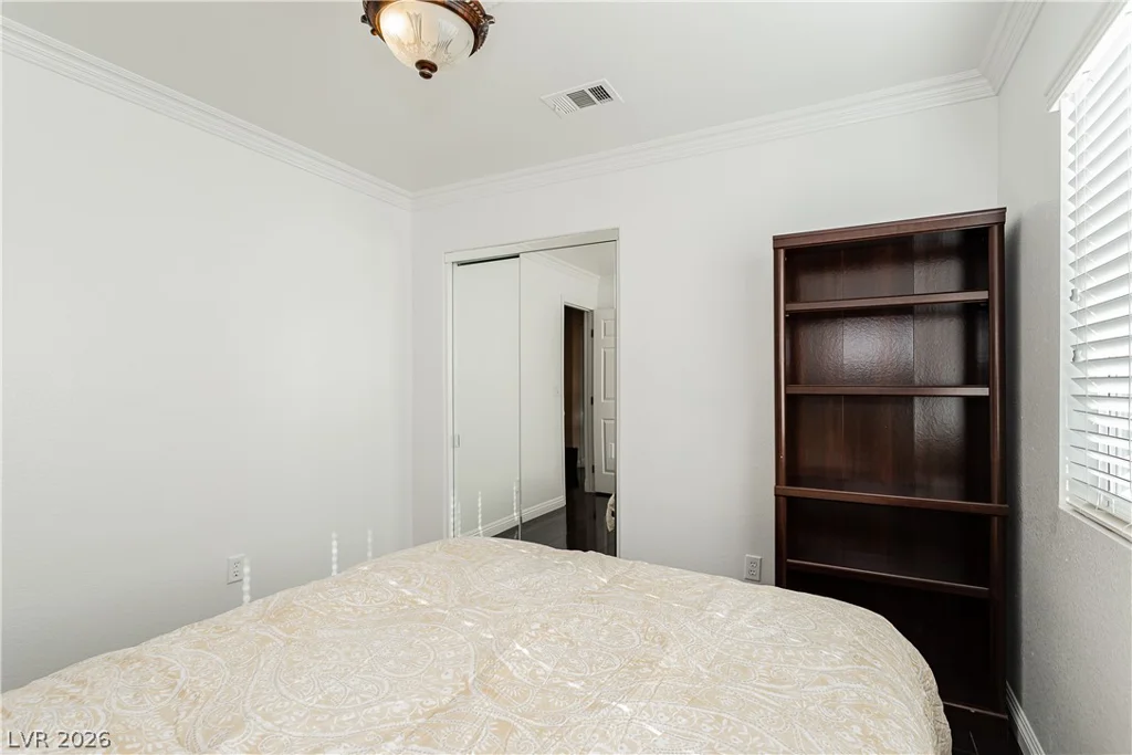 4346 Golden Ring, Las Vegas, NV 89147