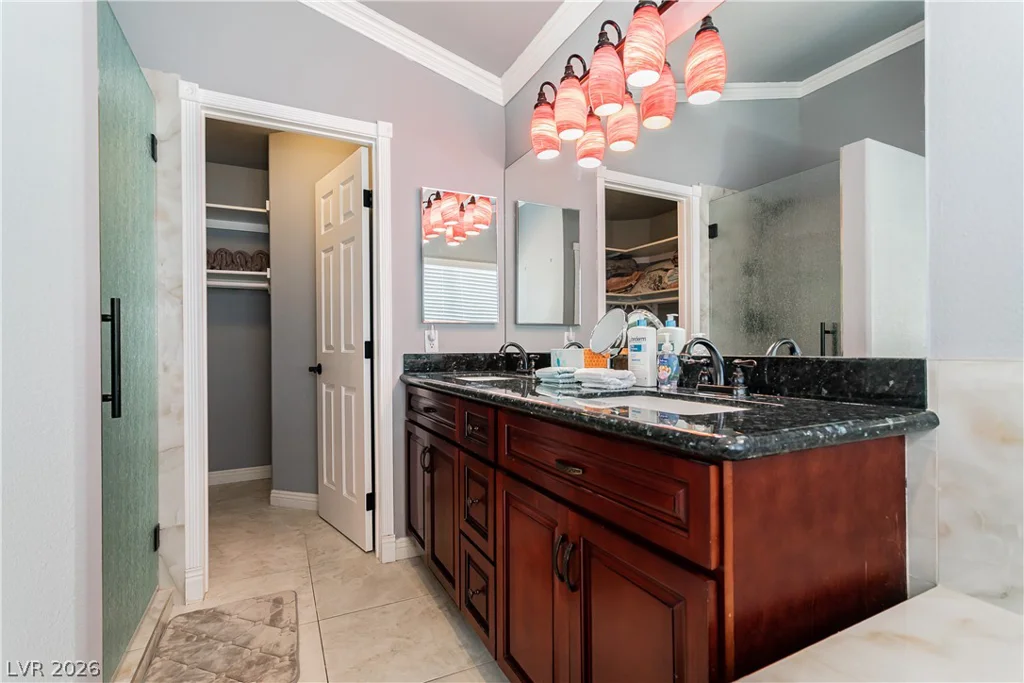 4346 Golden Ring, Las Vegas, NV 89147