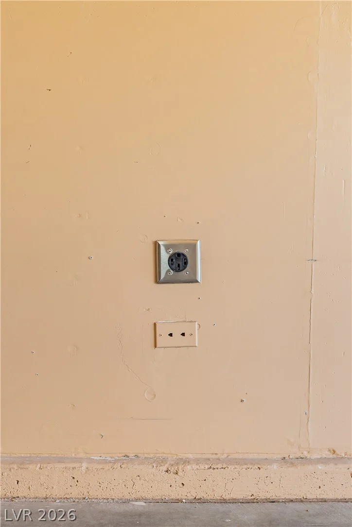 4346 Golden Ring, Las Vegas, NV 89147