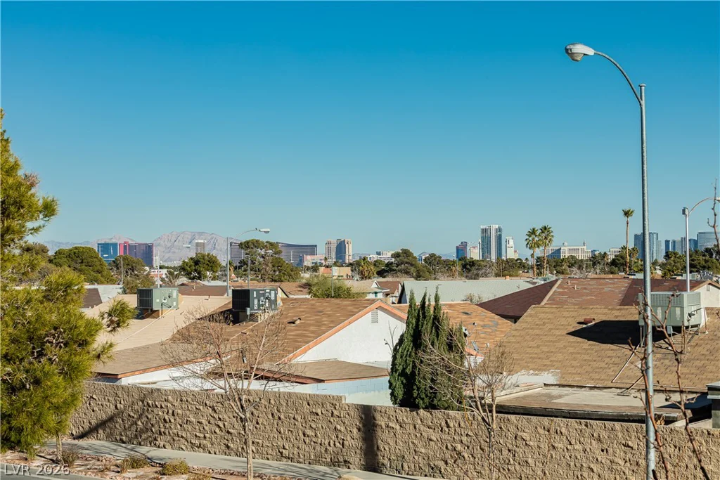 4346 Golden Ring, Las Vegas, NV 89147