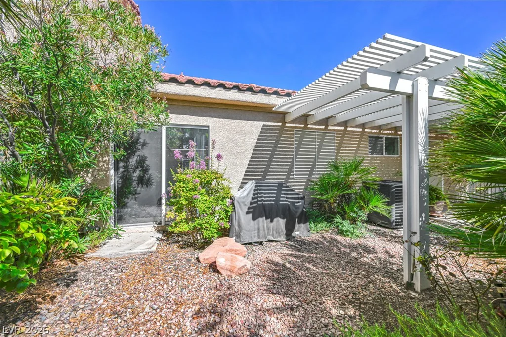 1745 Lily Pond, Henderson, NV 89012