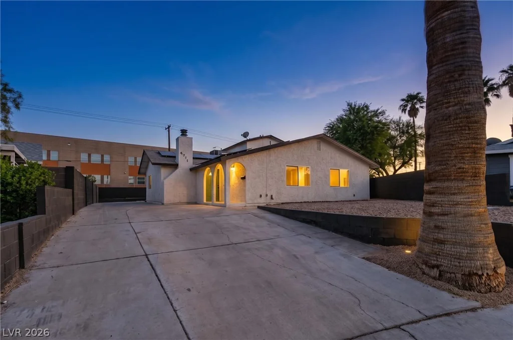 4771 Novatoga, Las Vegas, NV 89120