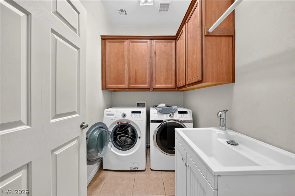 580 Hickory, Pahrump, NV 89048