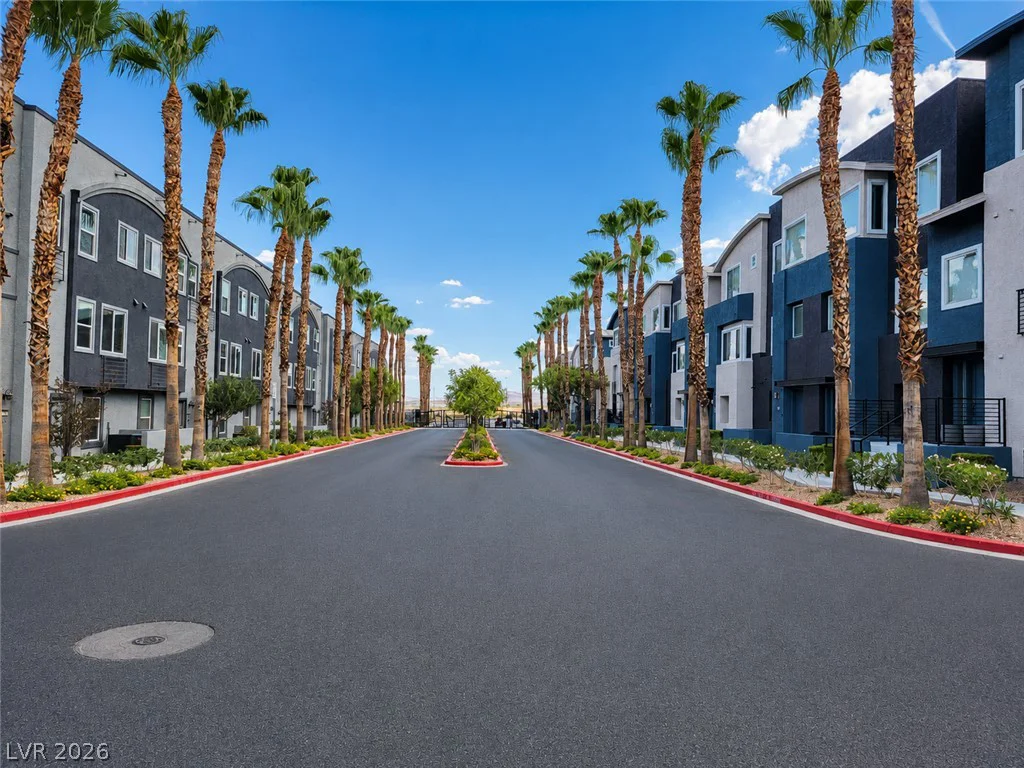 9050 Tropicana, Las Vegas, NV 89147