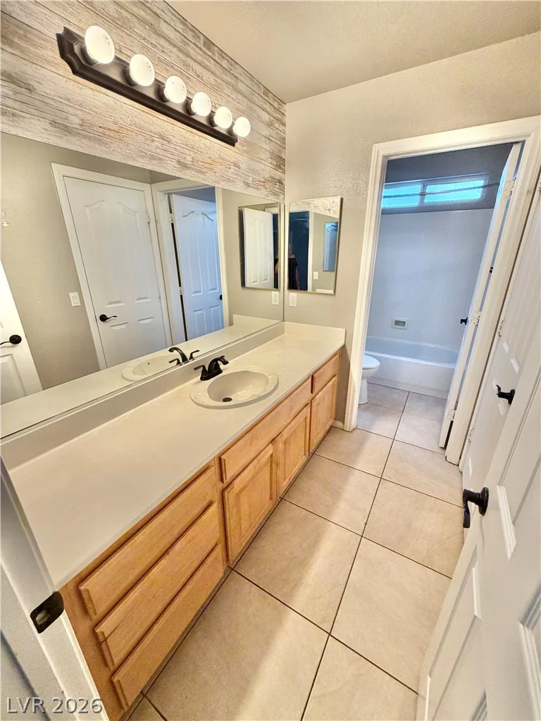 8832 Egyptian, Las Vegas, NV 89143