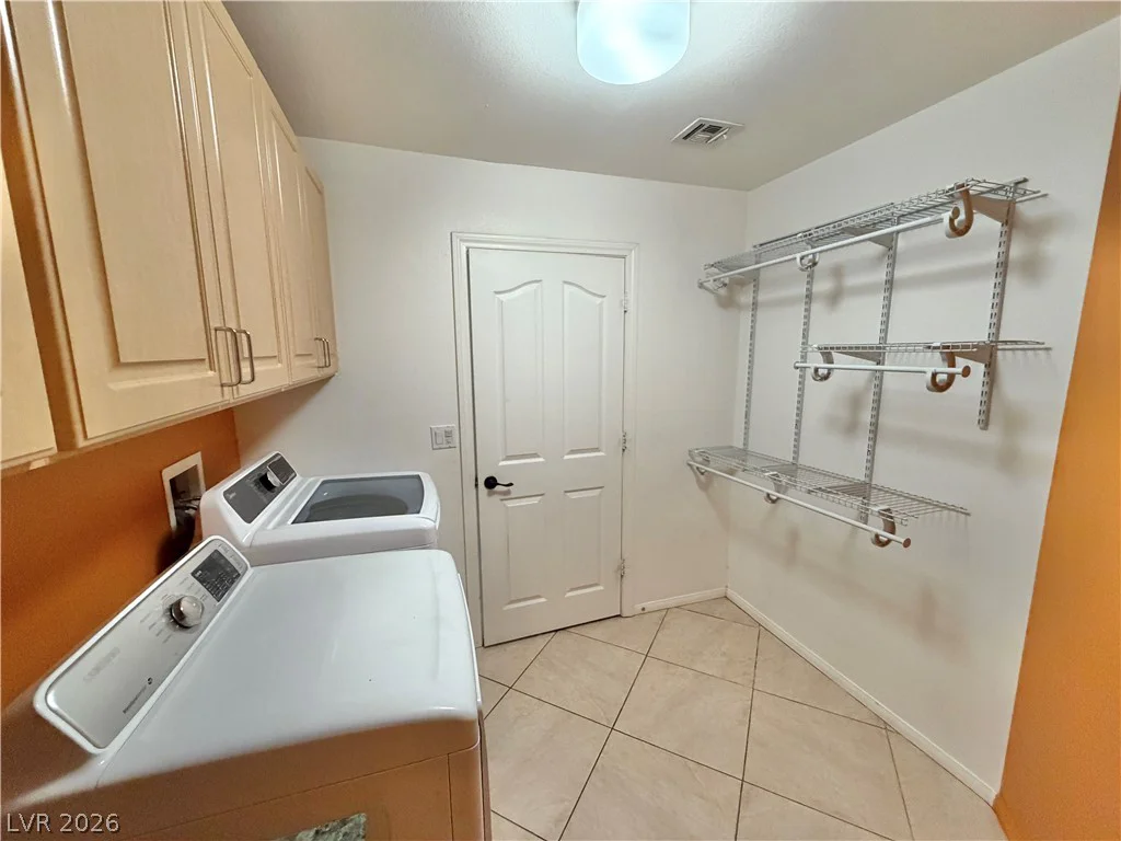 8832 Egyptian, Las Vegas, NV 89143