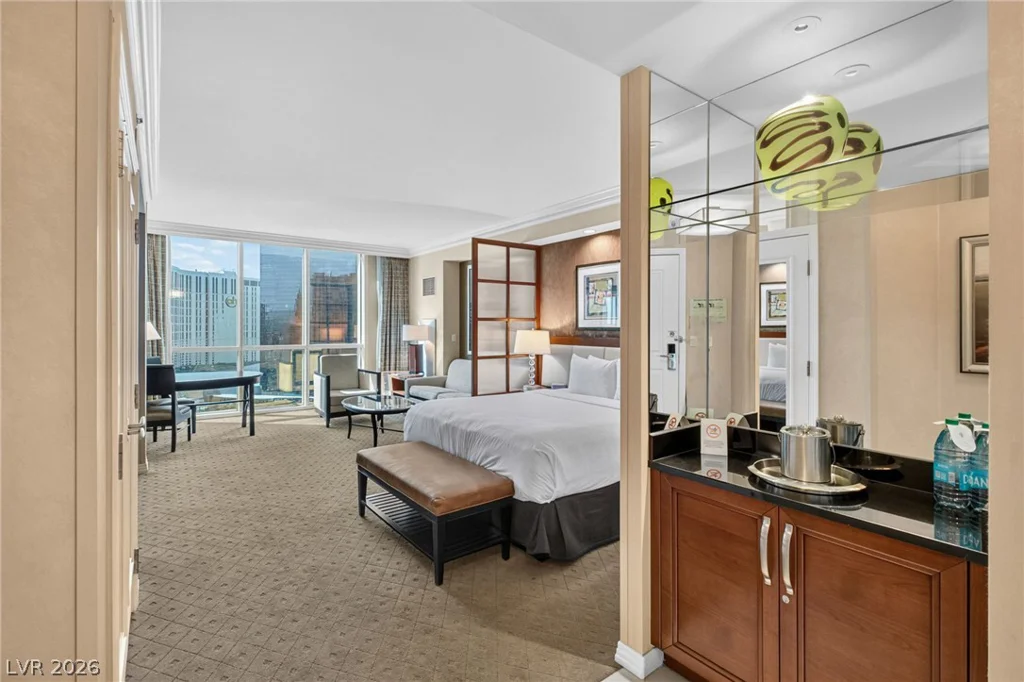 145 Harmon, Las Vegas, NV 89109