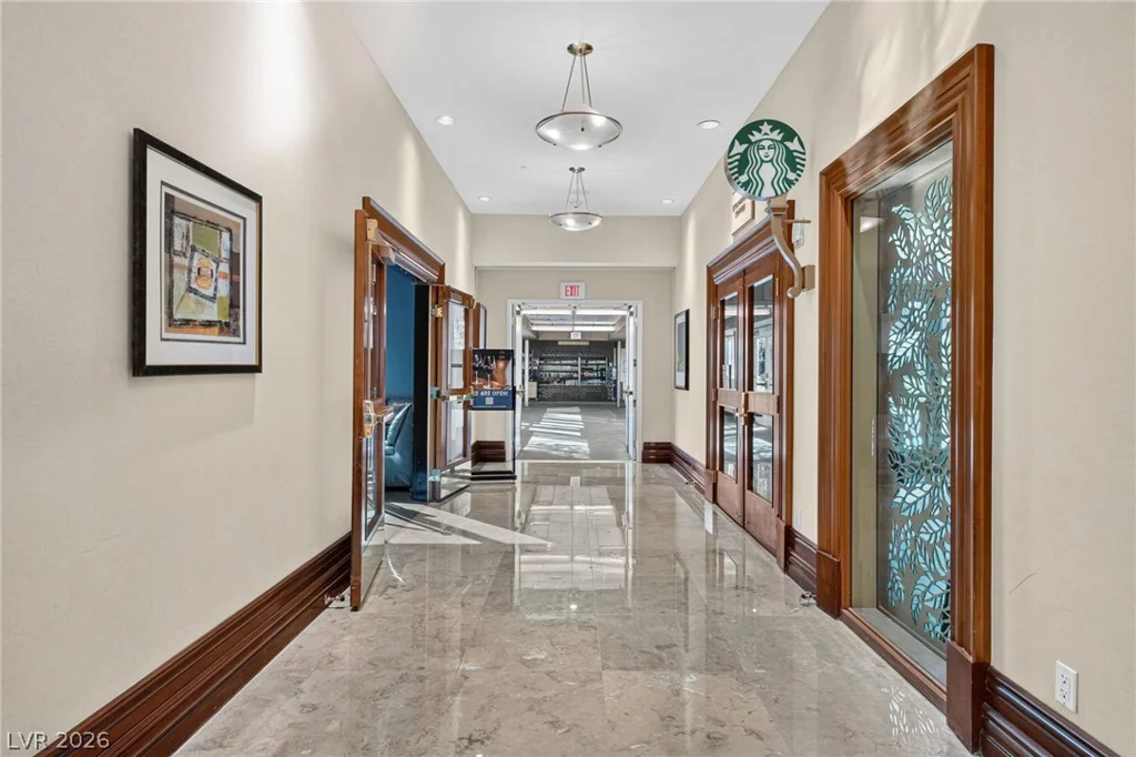 145 Harmon, Las Vegas, NV 89109