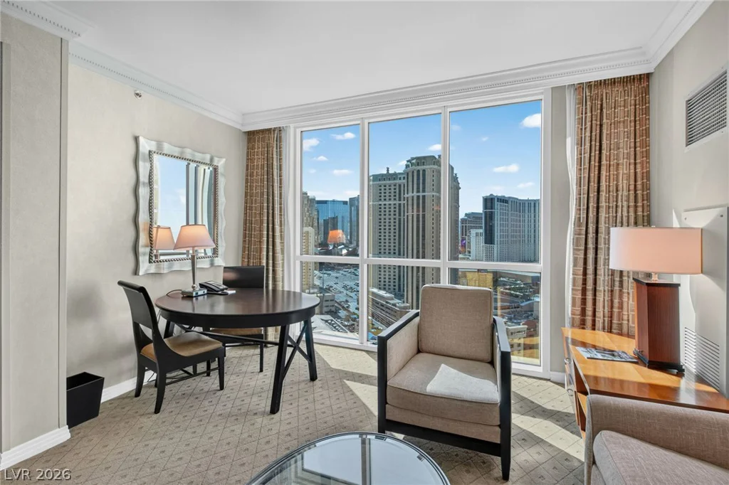 145 Harmon, Las Vegas, NV 89109