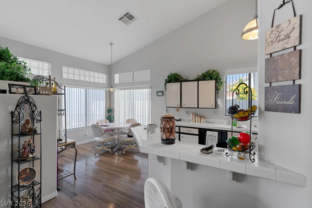 695 Pearl Island, Henderson, NV 89015