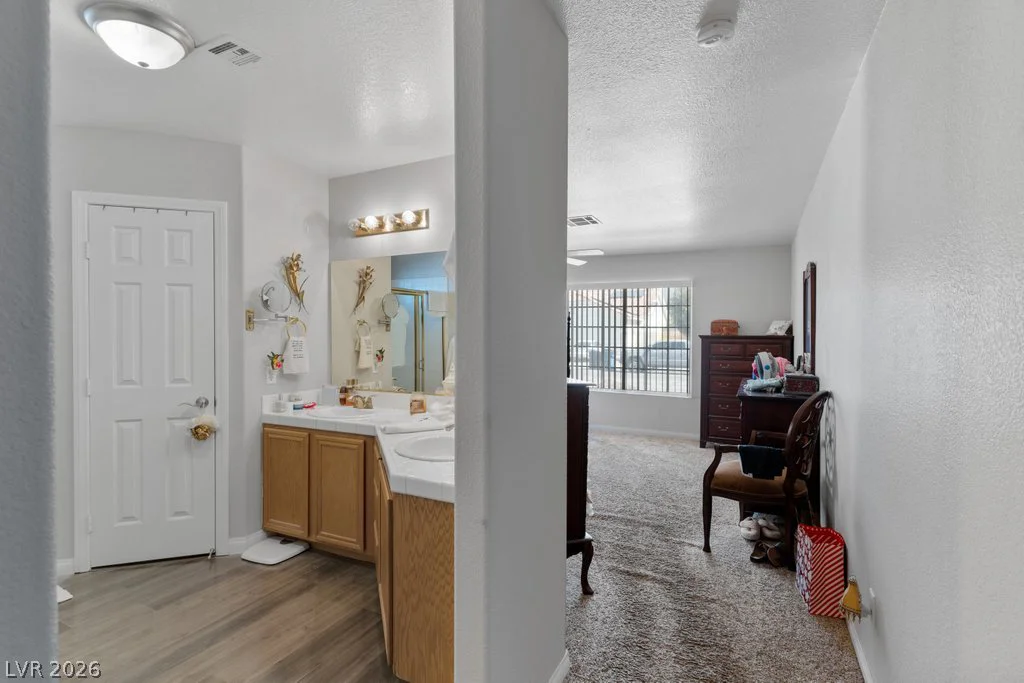 695 Pearl Island, Henderson, NV 89015