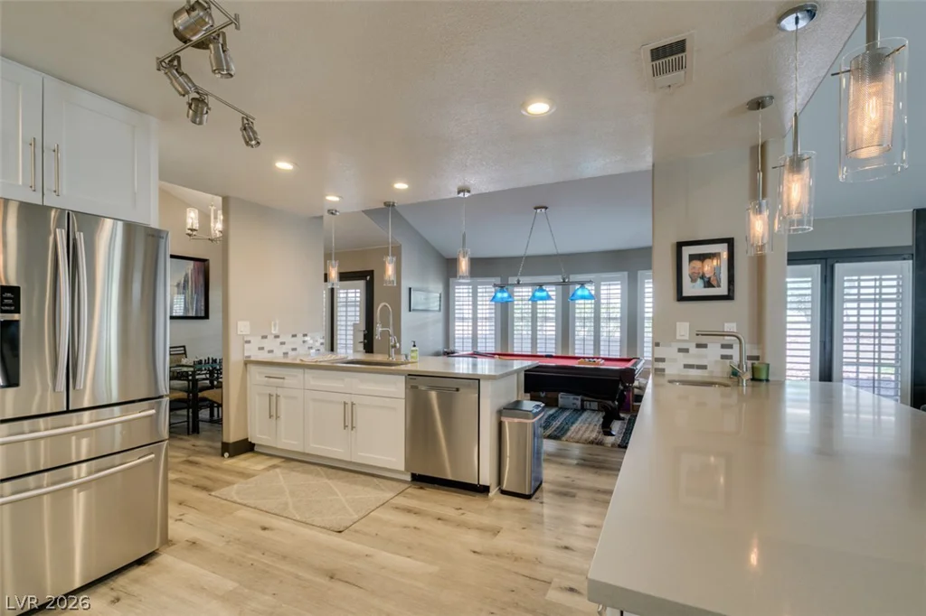 1909 Blackpool, Las Vegas, NV 89128