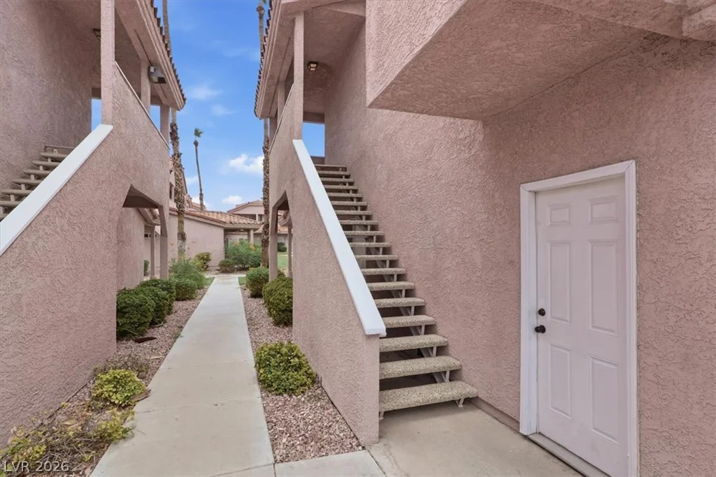 5134 Edna, Las Vegas, NV 89146