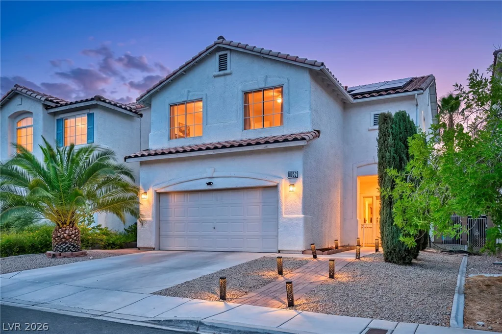 10052 Lemon Valley, Las Vegas, NV 89147