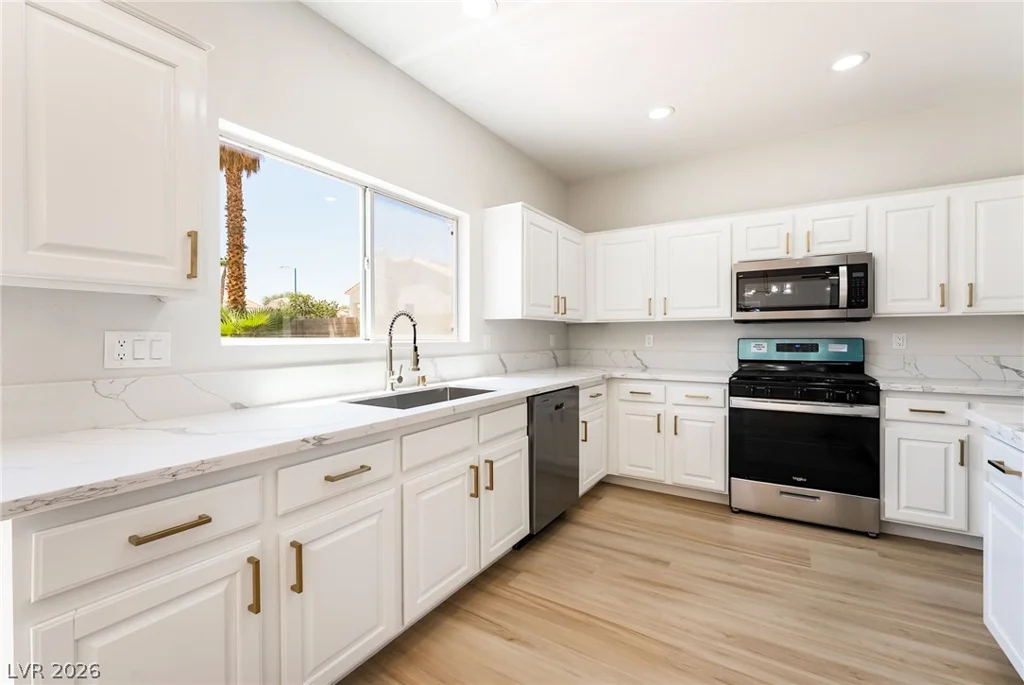 1293 Silver Knoll, Las Vegas, NV 89123