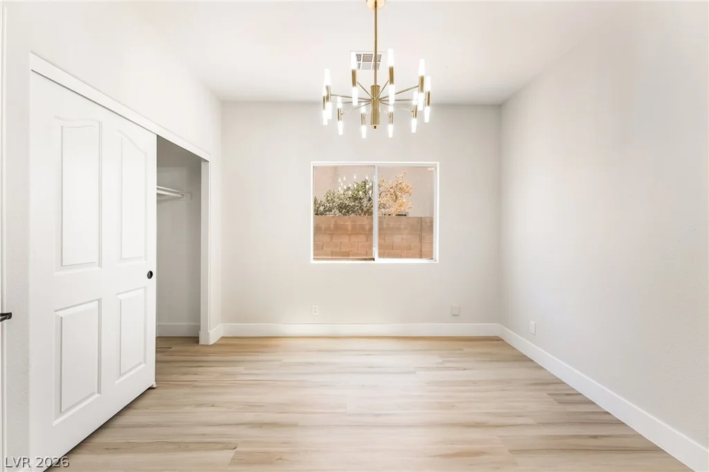 1293 Silver Knoll, Las Vegas, NV 89123