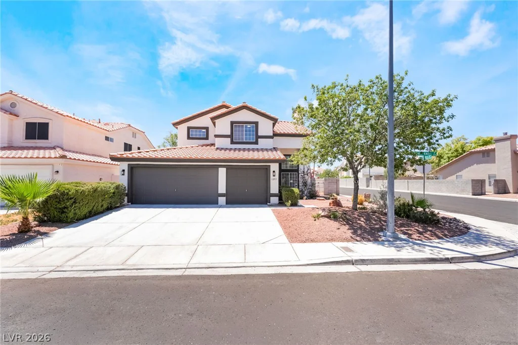 1293 Silver Knoll, Las Vegas, NV 89123