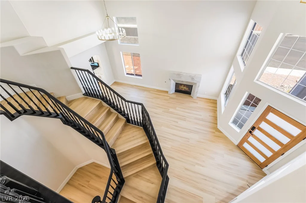 1293 Silver Knoll, Las Vegas, NV 89123