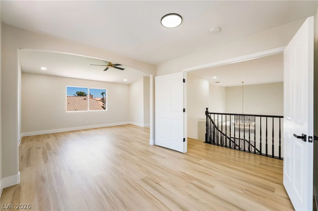1293 Silver Knoll, Las Vegas, NV 89123