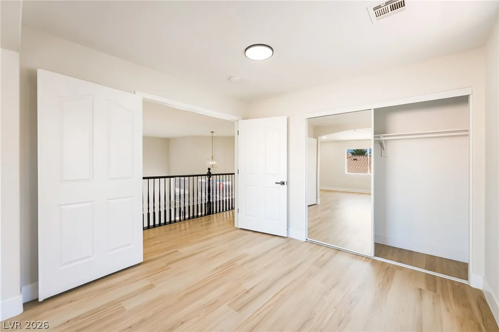 1293 Silver Knoll, Las Vegas, NV 89123