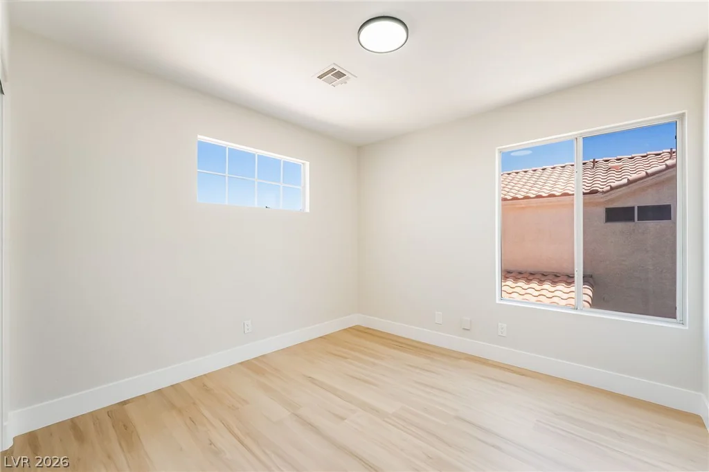 1293 Silver Knoll, Las Vegas, NV 89123