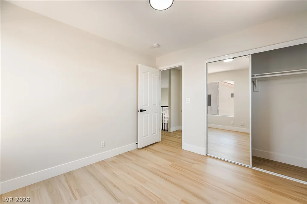 1293 Silver Knoll, Las Vegas, NV 89123