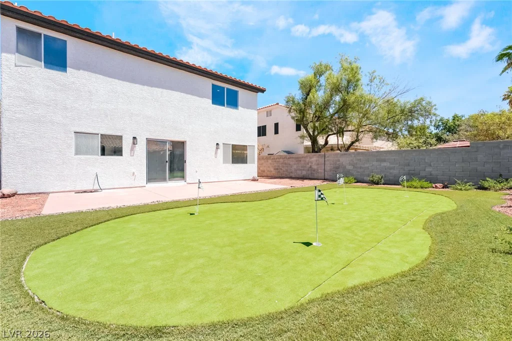 1293 Silver Knoll, Las Vegas, NV 89123