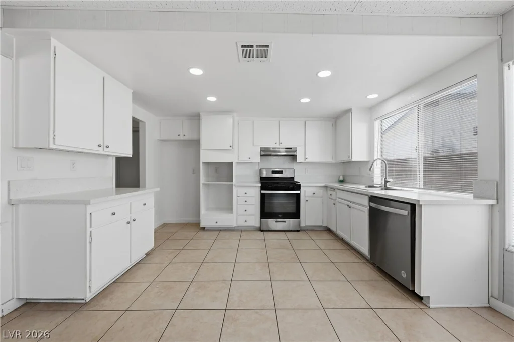 2749 Long, Las Vegas, NV 89121
