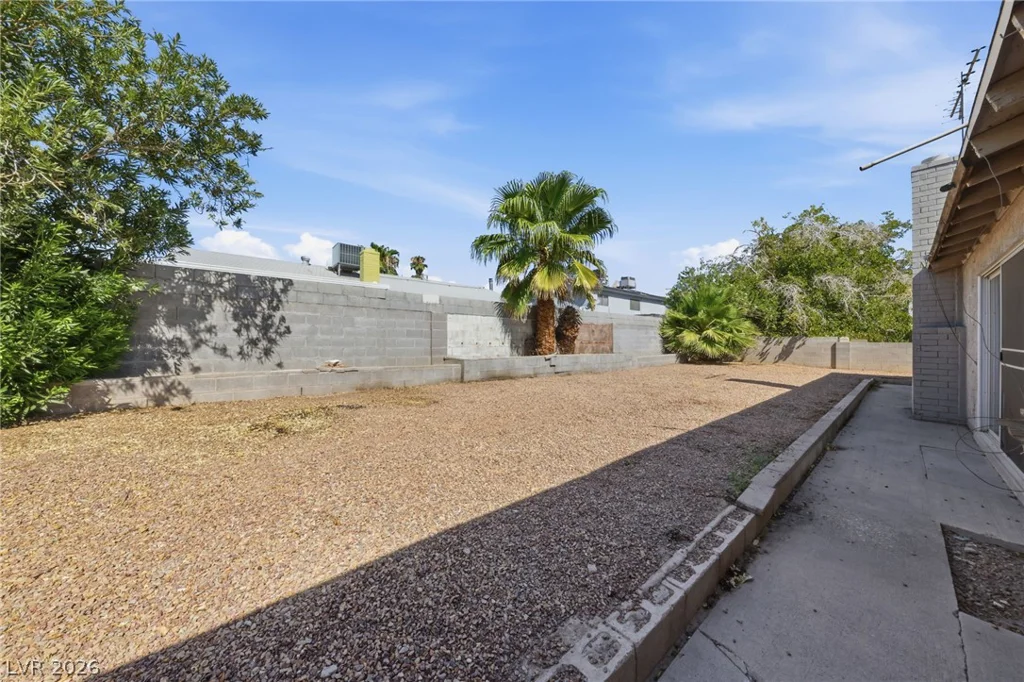 2749 Long, Las Vegas, NV 89121