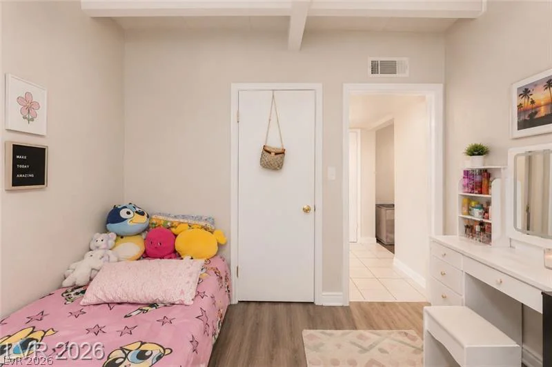 2104 White, North Las Vegas, NV 89030