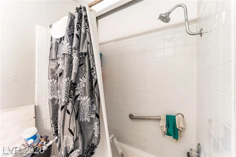 2104 White, North Las Vegas, NV 89030