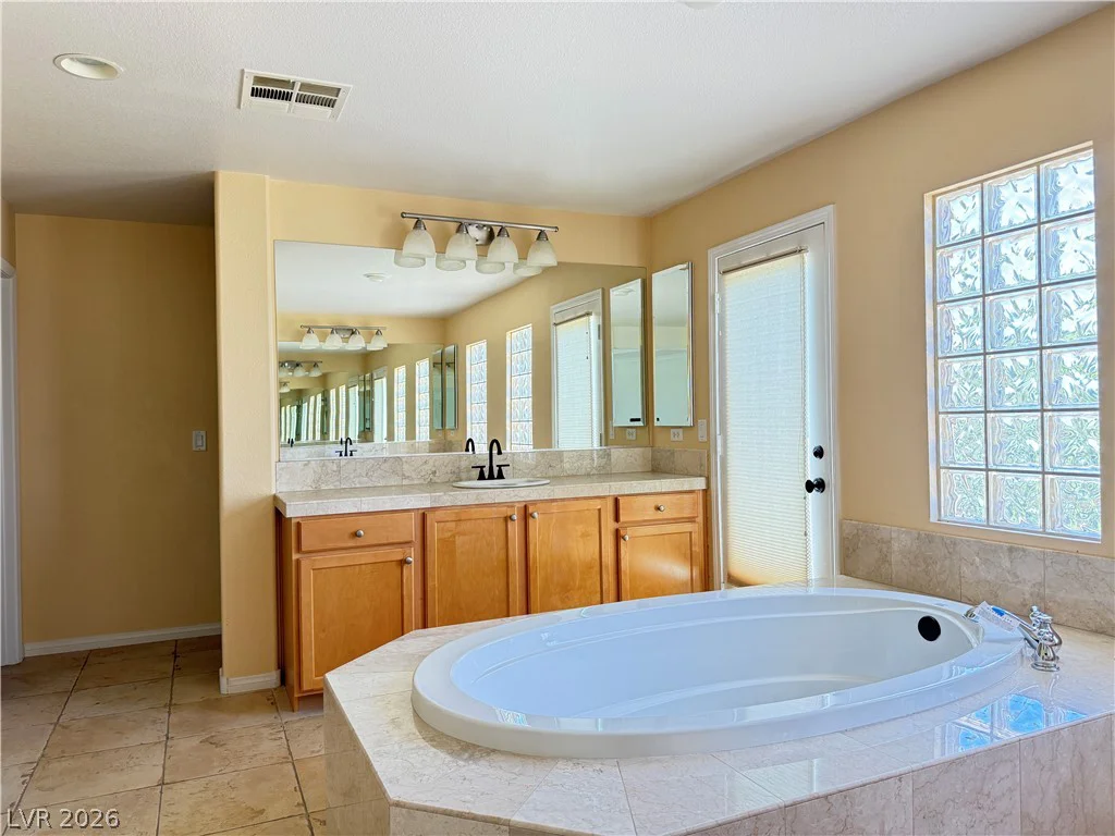 7009 Arcadia Creek, North Las Vegas, NV 89084